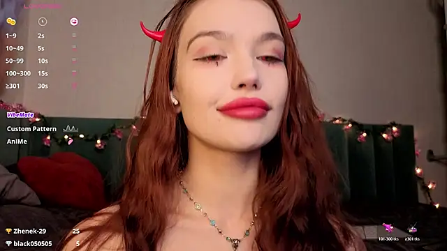 PrettyLilie online show from 11/01/25, 12:07