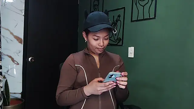 JadaRoberts online show from 07/11/26, 03:20