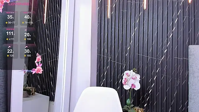 Snapshot of katrina_kaif_x chatting on 02/20/25, 07:19 katrina kaif x online show from 02/20/25, 07:19