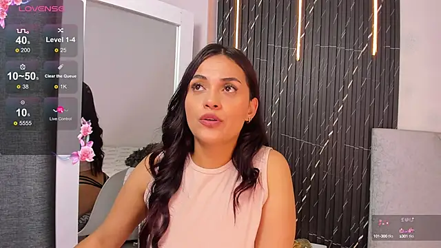 Snapshot of katrina_kaif_x chatting on 02/22/25, 07:14 katrina kaif x online show from 02/22/25, 07:14