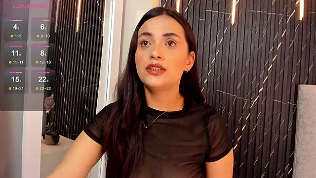 Snapshot of katrina_kaif_x chatting on 03/14/25, 06:50 katrina kaif x online show from 03/14/25, 06:50