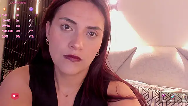 Snapshot of katrina_kaif_x chatting on 10/18/25, 07:25 katrina kaif x online show from 10/18/25, 07:25