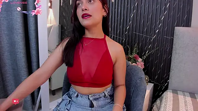 Snapshot of katrina_kaif_x chatting on 11/15/25, 07:10 katrina kaif x online show from 11/15/25, 07:10