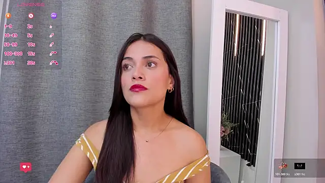 Snapshot of katrina_kaif_x chatting on 12/16/25, 07:08 katrina kaif x online show from 12/16/25, 07:08