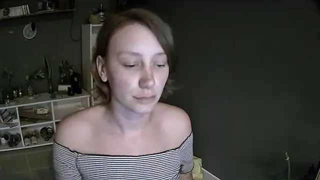 Snapshot of stupid_babybird chatting on 02/28/25, 10:28 stupid babybird online show from 02/28/25, 10:28