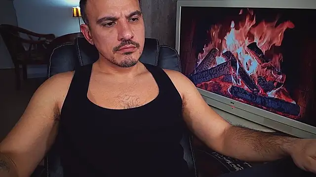 officeman7 online show from 01/15/25, 03:18