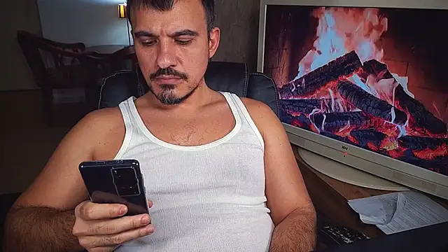 officeman7 online show from 02/06/25, 04:47