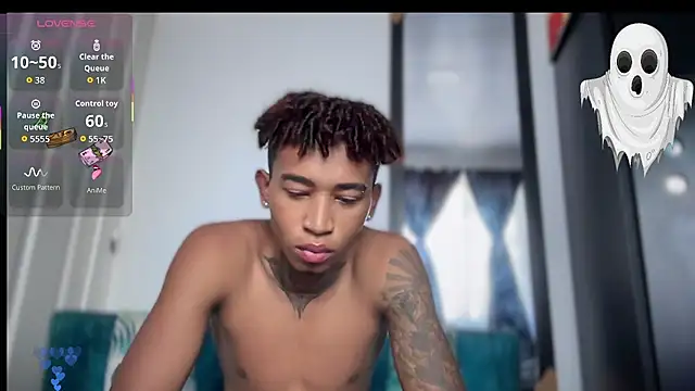 sexy blacks  online show from 10/23/25, 12:15