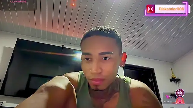 Snapshot of sexy_blacks_ chatting on 06/08/26, 03:51 sexy blacks online show from 06/08/26, 03:51