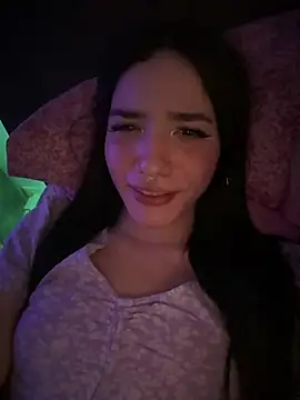 Snapshot of ShannonShanny chatting on 03/12/25, 08:20 ShannonShanny online show from 03/12/25, 08:20