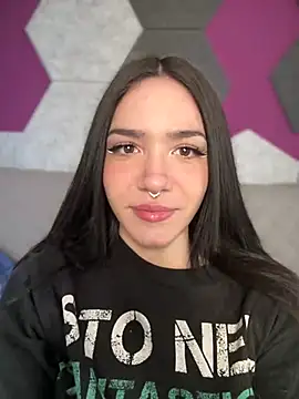 Snapshot of ShannonShanny chatting on 03/19/25, 10:11 ShannonShanny online show from 03/19/25, 10:11