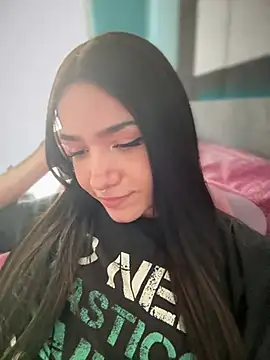 Snapshot of ShannonShanny chatting on 03/19/25, 05:50 ShannonShanny online show from 03/19/25, 05:50