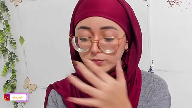 aysel elid online show from 09/15/25, 10:54