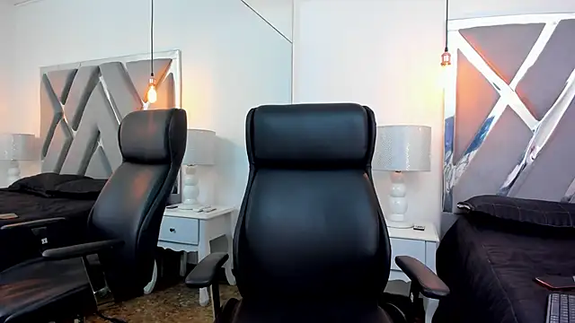 ChloeHarper  online show from 09/29/25, 01:27