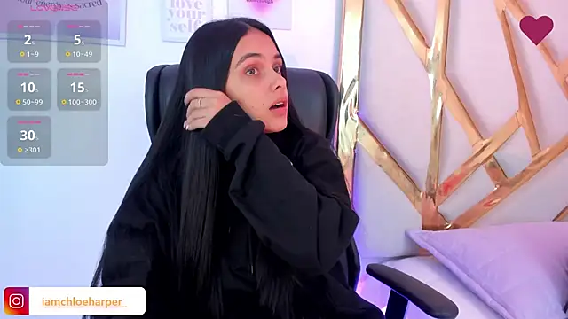 ChloeHarper  online show from 11/13/25, 06:40