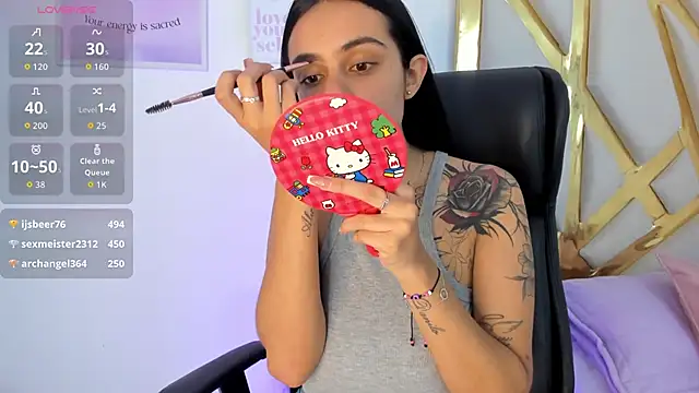 ChloeHarper  online show from 11/18/25, 06:56