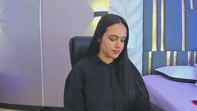 Snapshot of ChloeHarper_ chatting on 05/09/26, 11:48 ChloeHarper online show from 05/09/26, 11:48