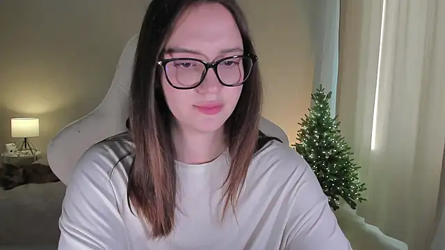 Snapshot of Sonia_moon_ chatting on 12/25/24, 04:54 Sonia moon  online show from 12/25/24, 04:54