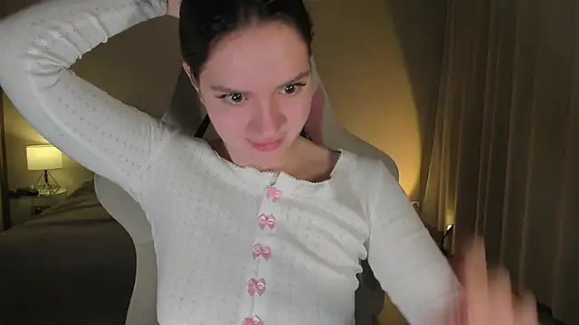 Snapshot of Sonia_moon_ chatting on 01/09/25, 01:29 Sonia moon  online show from 01/09/25, 01:29