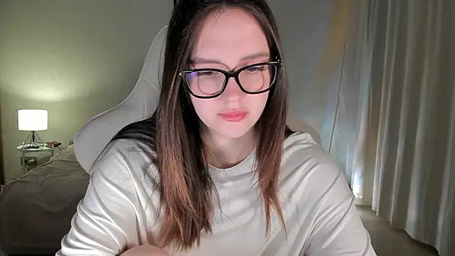 Snapshot of Sonia_moon_ chatting on 01/15/25, 01:23 Sonia moon  online show from 01/15/25, 01:23