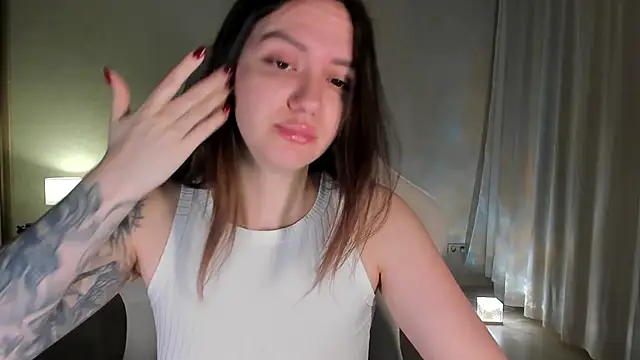 Snapshot of Sonia_moon_ chatting on 01/20/25, 01:28 Sonia moon  online show from 01/20/25, 01:28