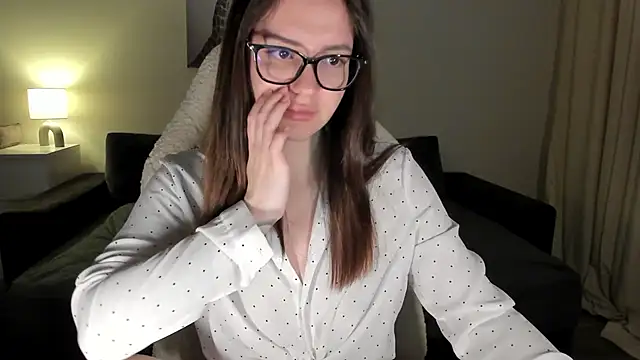 Snapshot of Sonia_moon_ chatting on 03/03/25, 01:21 Sonia moon  online show from 03/03/25, 01:21