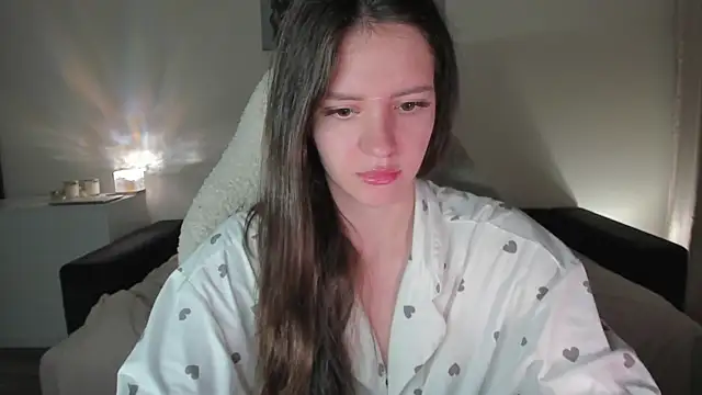 Snapshot of Sonia_moon_ chatting on 09/24/25, 02:26 Sonia moon  online show from 09/24/25, 02:26