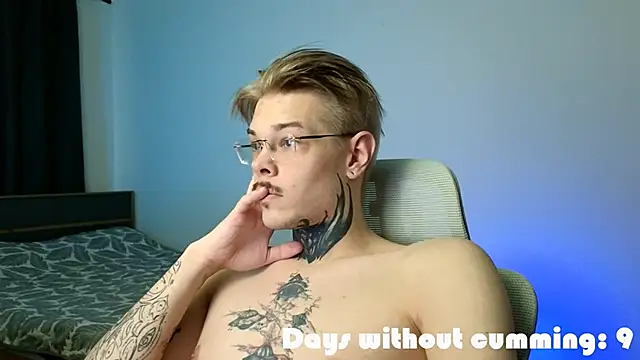 DENIS HERE online show from 04/28/26, 02:22