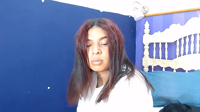 Snapshot of Naomi_Tylers chatting on 01/31/25, 01:33 Naomi Tylers online show from 01/31/25, 01:33