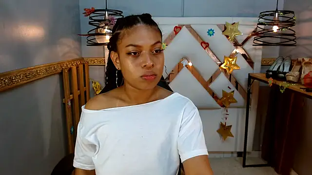 Snapshot of Naomi_Tylers chatting on 09/12/25, 11:37 Naomi Tylers online show from 09/12/25, 11:37