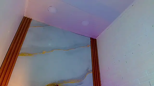 CoralineSweett online show from 10/26/25, 06:36