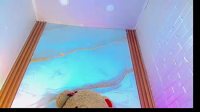 CoralineSweett online show from 11/22/25, 07:13