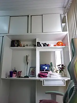 Ahrya  online show from 10/31/25, 12:17