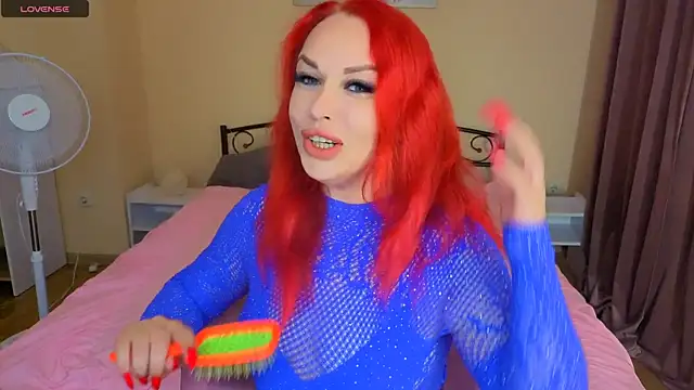 Snapshot of RedHeadBridget chatting on 05/25/26, 04:40 RedHeadBridget online show from 05/25/26, 04:40