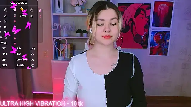 cutie mili online show from 02/16/25, 09:48