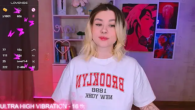 cutie mili online show from 03/21/25, 09:45