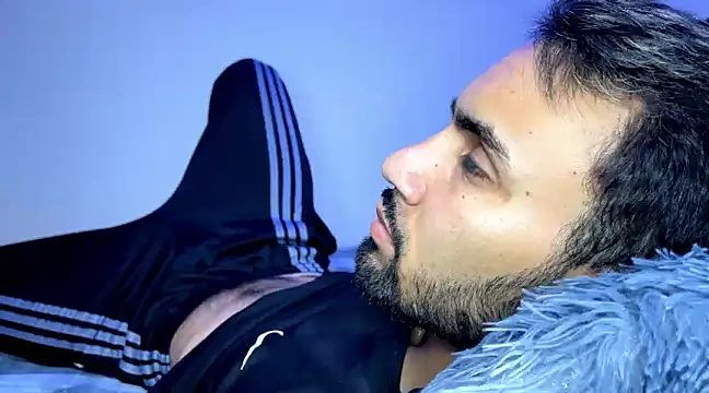 Snapshot of Dar_milk chatting on 02/07/25, 05:41 Dar milk online show from 02/07/25, 05:41