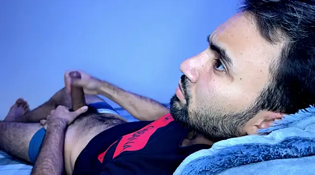 Snapshot of Dar_milk chatting on 02/13/25, 05:37 Dar milk online show from 02/13/25, 05:37