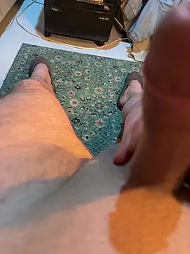 azginnn35 online show from 04/22/26, 12:57