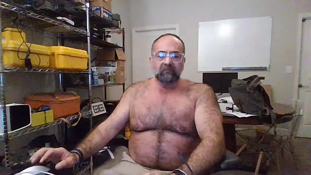 Snapshot of chainjulious chatting on 12/09/24, 10:41 chainjulious online show from 12/09/24, 10:41