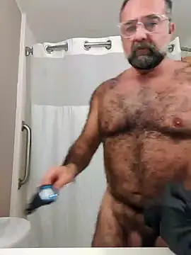 Snapshot of chainjulious chatting on 02/05/25, 11:44 chainjulious online show from 02/05/25, 11:44