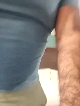 Snapshot of chainjulious chatting on 02/19/25, 01:08 chainjulious online show from 02/19/25, 01:08