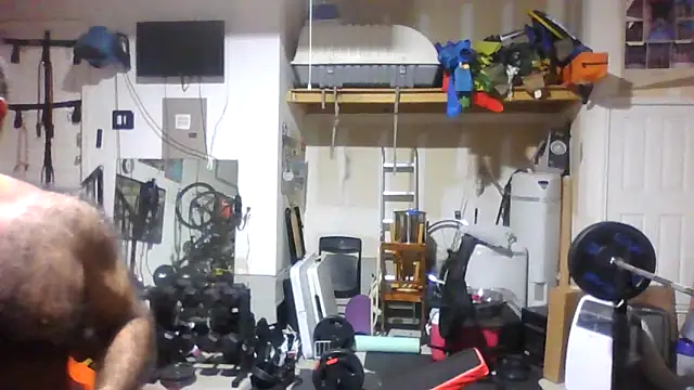 Snapshot of chainjulious chatting on 10/27/25, 12:31 chainjulious online show from 10/27/25, 12:31