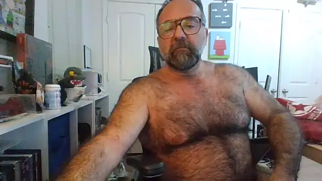 Snapshot of chainjulious chatting on 12/19/25, 01:18 chainjulious online show from 12/19/25, 01:18