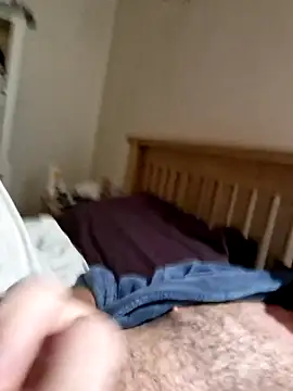 Snapshot of jonjoey123 chatting on 10/20/25, 06:25 jonjoey123 online show from 10/20/25, 06:25