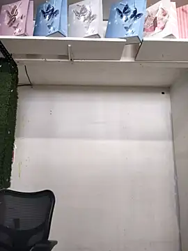 Mia Novikov online show from 03/01/25, 08:53