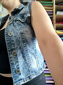 Mia Novikov online show from 09/18/25, 07:16