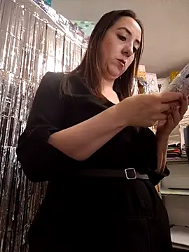 Mia Novikov online show from 02/04/26, 06:03