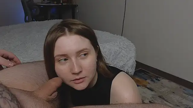 Snapshot of alicepugh chatting on 06/27/26, 06:57 alicepugh online show from 06/27/26, 06:57