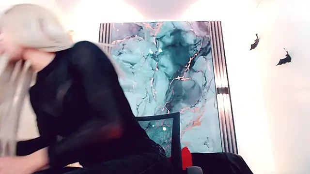 hilary rodriguez online show from 09/25/25, 07:06